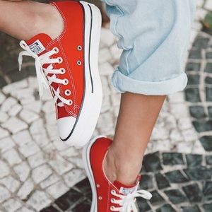 LOW TOP CONVERSE